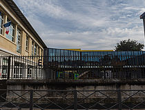 École maternelle Jean Jaurès : vue de la rue Jean Jaurès - Agrandir l'image (fenêtre modale)
